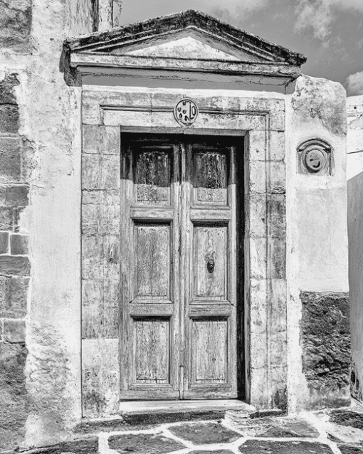 Black & White Greek Doors Diamond Painting